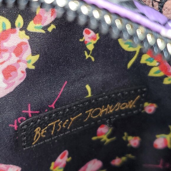 BNWT Bestsey Johnson Kitsch Vampire Dog Halloween Mini Backpack - Picture 6 of 8